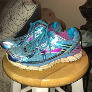 Brooks Adrenaline GTS-15